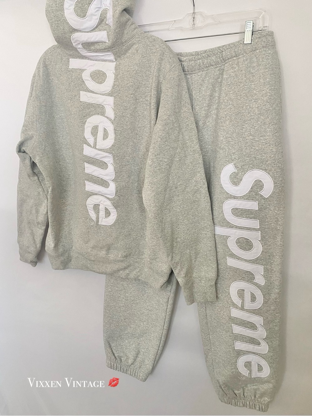 SUPREME 'MEN'S SATIN APPLIQUE HOODED SWEATSHIRT & SWEATPANT' SET IN HEATHER GREY
